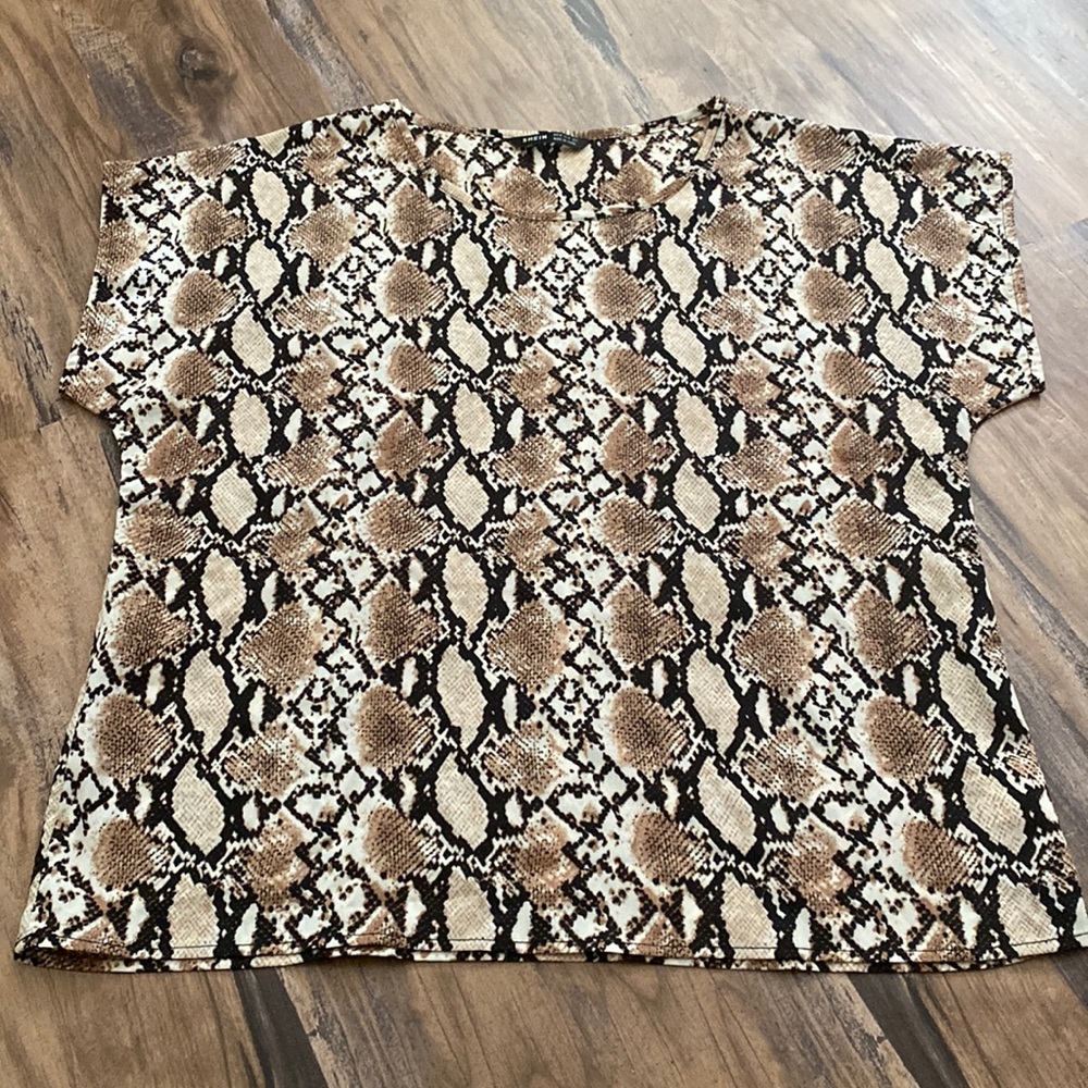 Shein snakeskin top like new size M